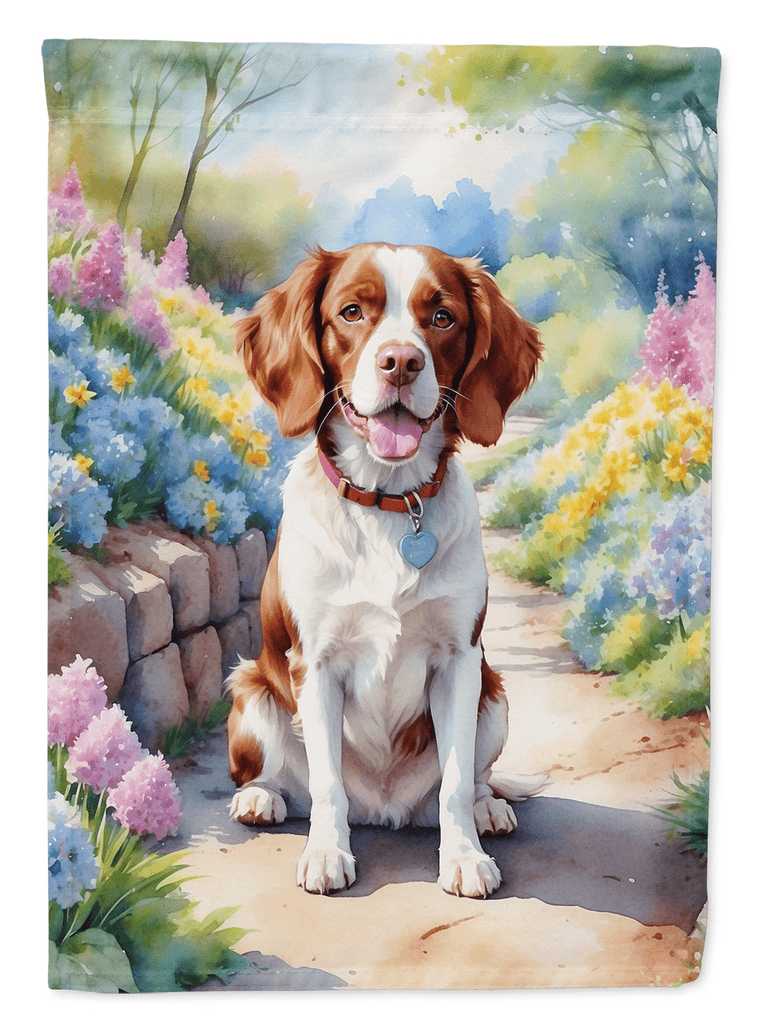 Glamorous Pups : Brittany Spaniel Spring Path House Flag