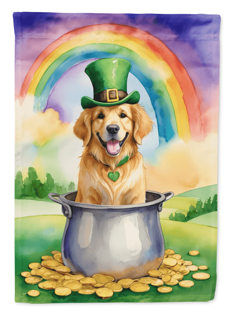 Glamorous Pups : Golden Retriever St Patrick's Day Garden Flag